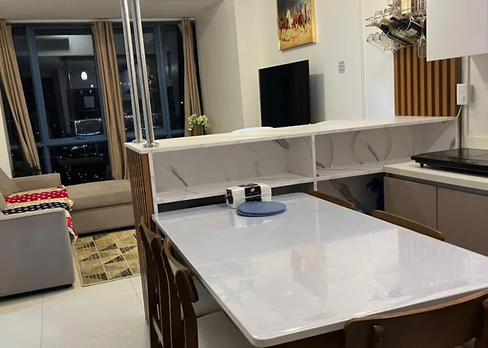 Luxury 2-br, 2 Baths At 38 Park Ave With Panoramic View