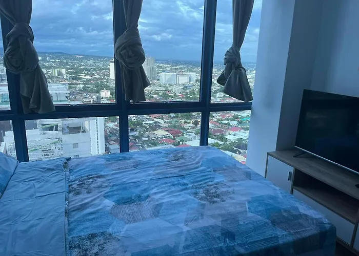 Luxury 2-br, 2 Baths At 38 Park Ave With Panoramic View * セブ市